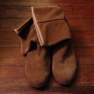 Brown brand new ugg short boots